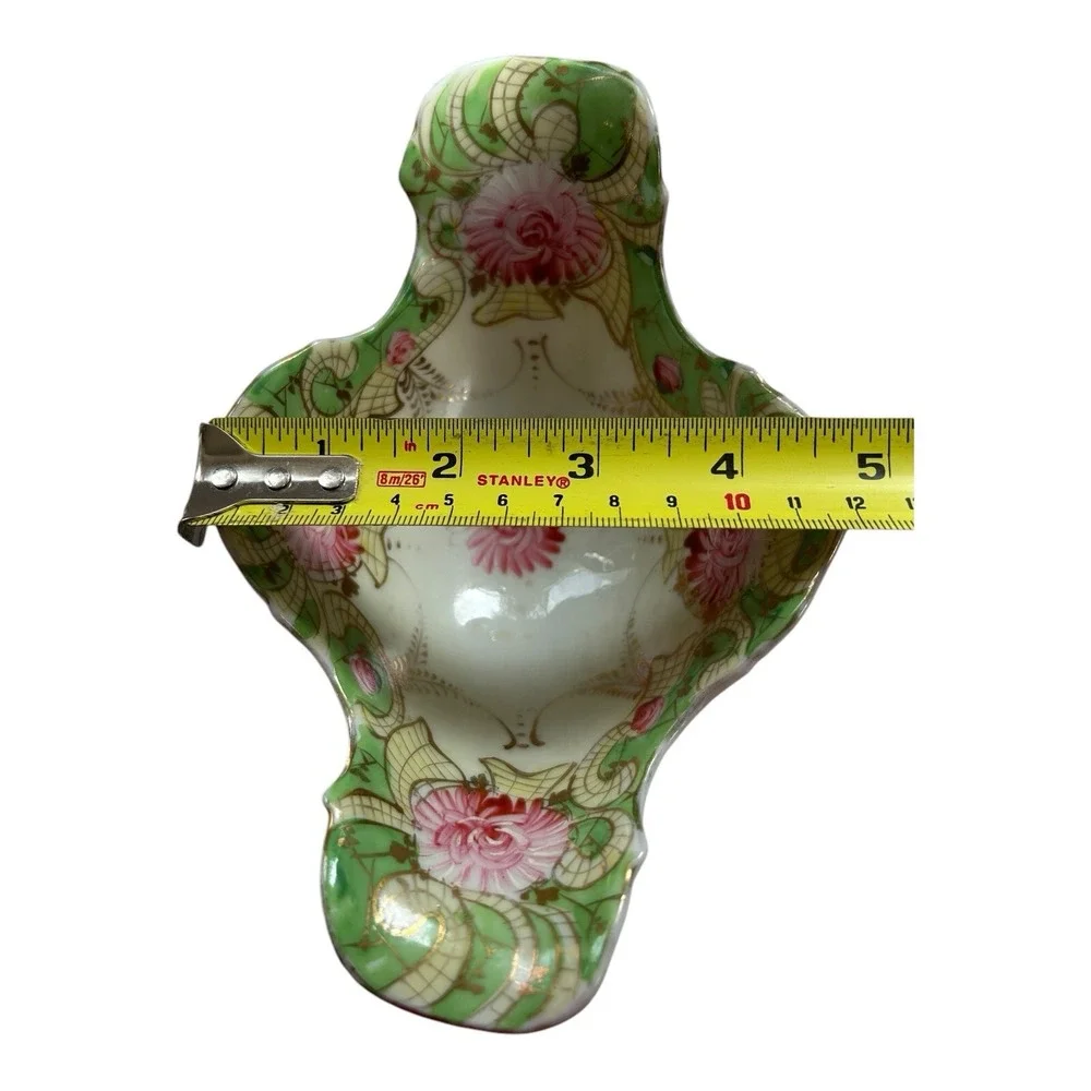 Fluted 4 Footed Bowl Nut‎ Dish Hand Painted unmarked vintage